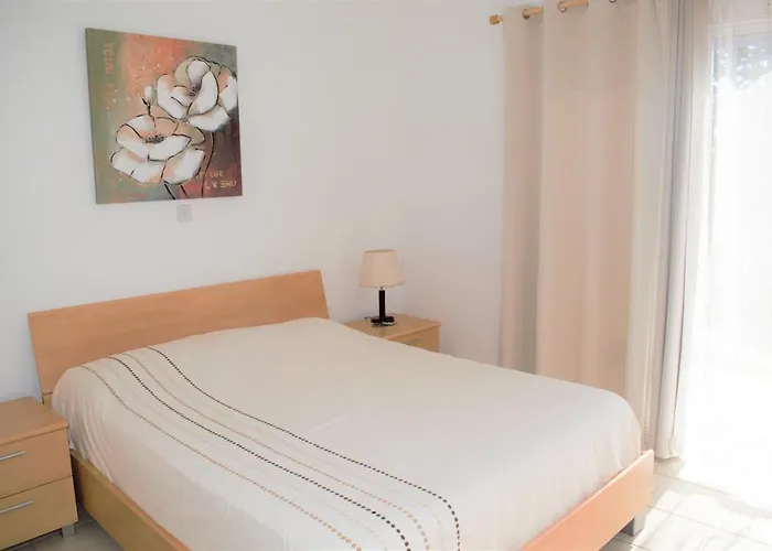 Townhouse In Paradise Gardens Paphos