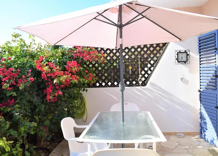 Townhouse In Paradise Gardens