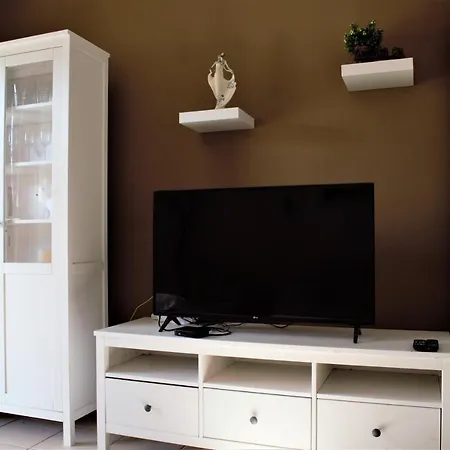 Townhouse In Paradise Gardens *