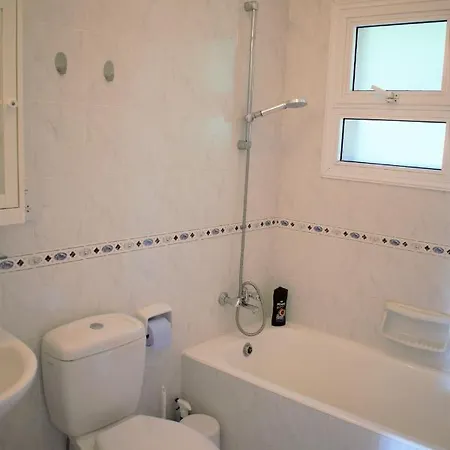 Townhouse In Paradise Gardens Apartment